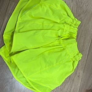 lululemon hotty hots